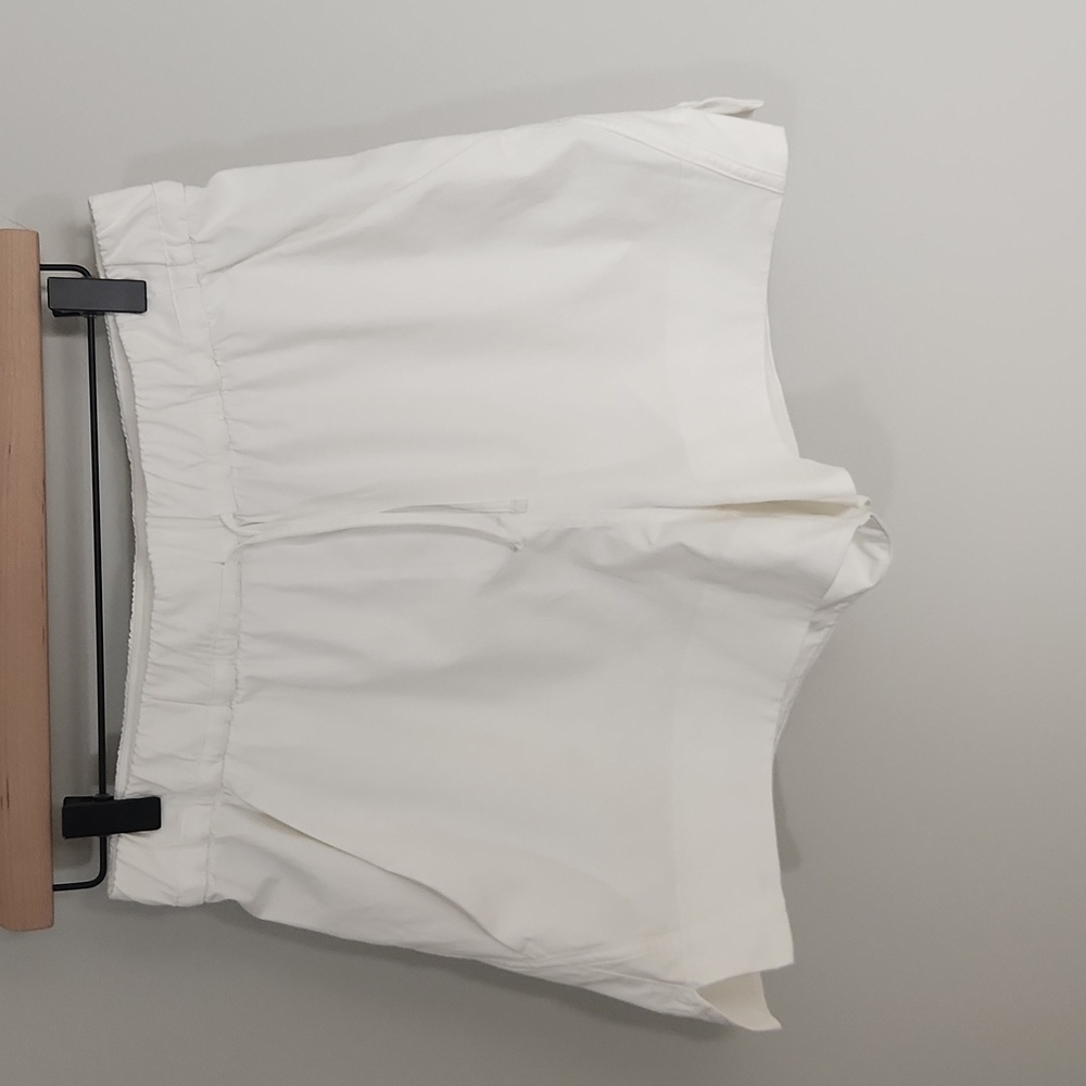 Lululemon Cinchable Waist High-Rise Woven Short 3.5" Medium White EXCELLENT - Picture 6 of 12